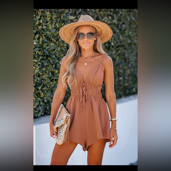 Cupshe Romper - Picture 1 of 5